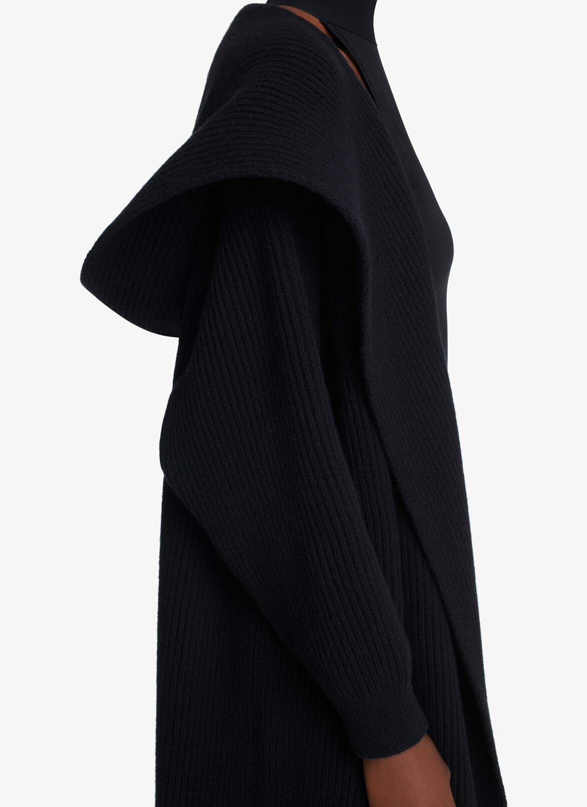 LARGE RIBBED HOODED COAT ALAÏA BLACK LARGE RIBBED HOODED COAT